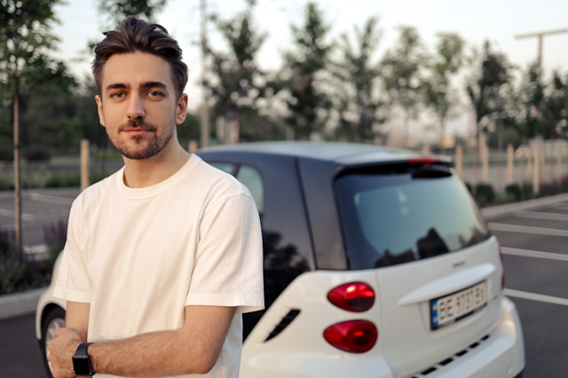 Le guide ultime pour acheter sa première voiture en tant que jeune conducteur (2025)